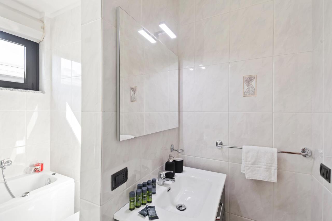 Bari Waterfront Apartment Esterno foto